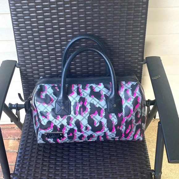 L.A.M.B. By Gwen Stefani Satchel - Picture 4 of 15